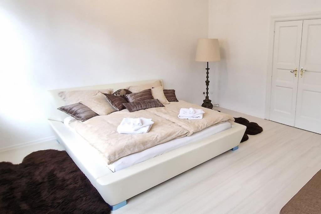 Luna City-Apartment 80Qm 2 Zimmer 2 Baeder 20Km Messe Airport كريفيلد المظهر الخارجي الصورة