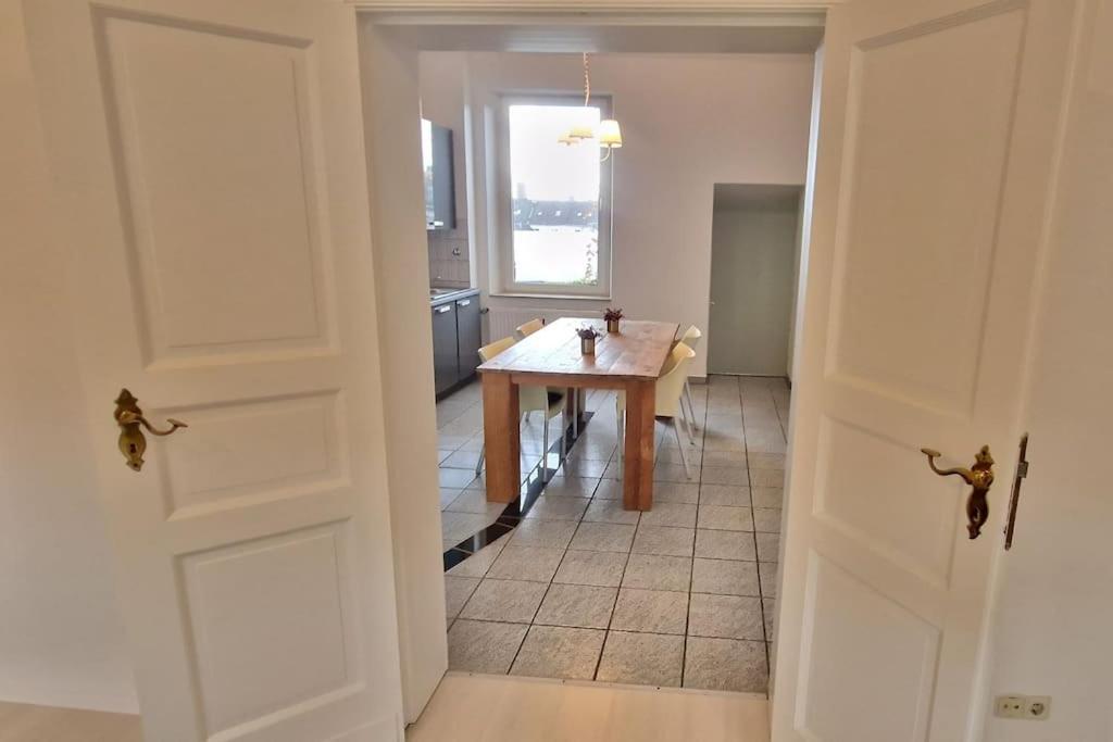 Luna City-Apartment 80Qm 2 Zimmer 2 Baeder 20Km Messe Airport كريفيلد المظهر الخارجي الصورة